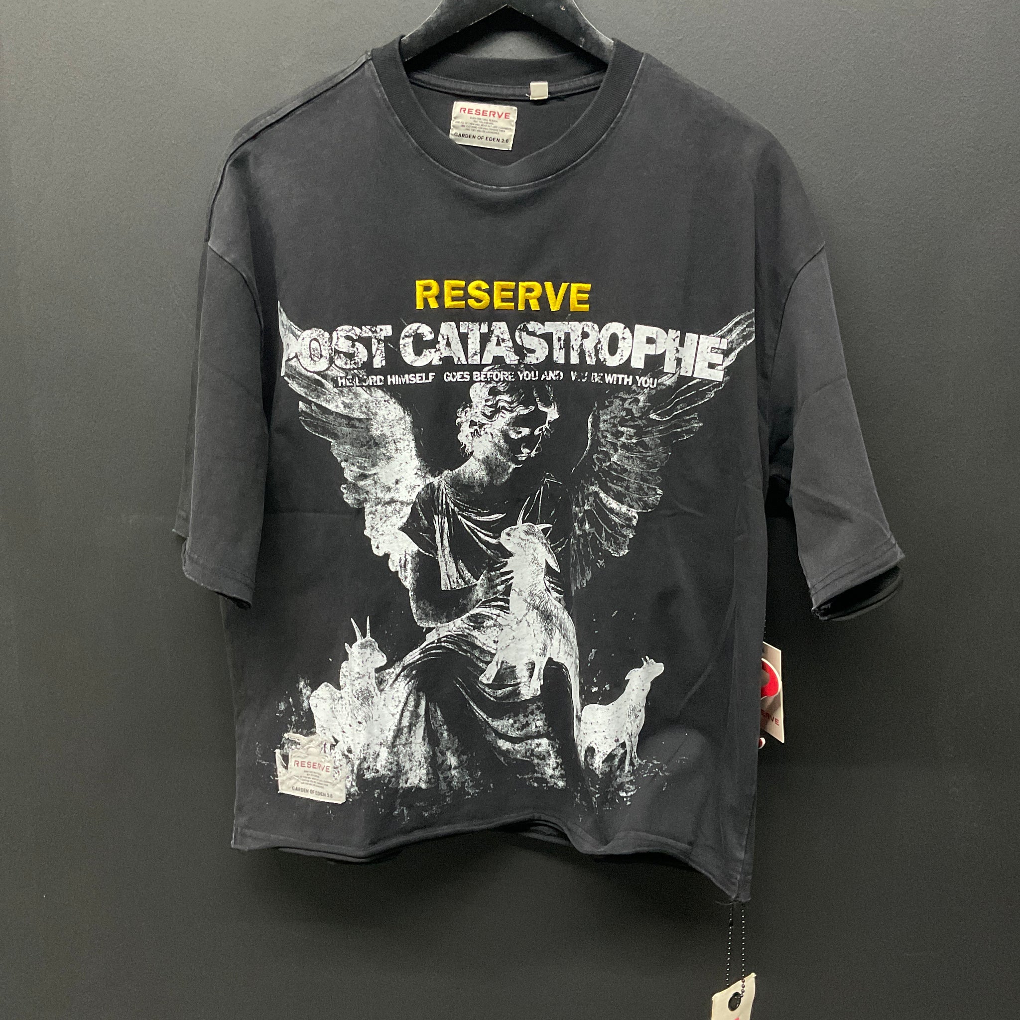 RESERVED BRAND T SHIRT BLACK WHITE AND GOLD