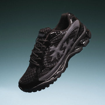 bravest studio Triple Black Kross Kountry Runner